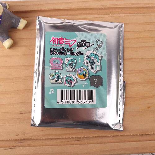 日本本土初音未来徽章盲抽吧唧8种选日谷周边动漫二次元挂件立牌 - 图1