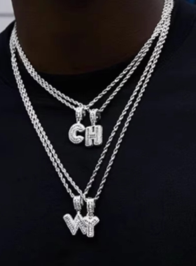 极昼GIZOU2025新款男项链高级感满钻气质小众字母设计感情侣吊坠