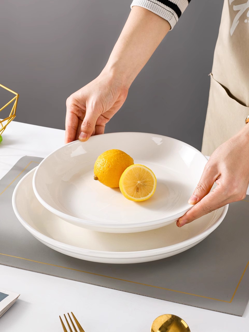 加厚加大号陶瓷圆盘子大盘子超大家用深盘平果盘创意蒸鱼剁椒鱼头