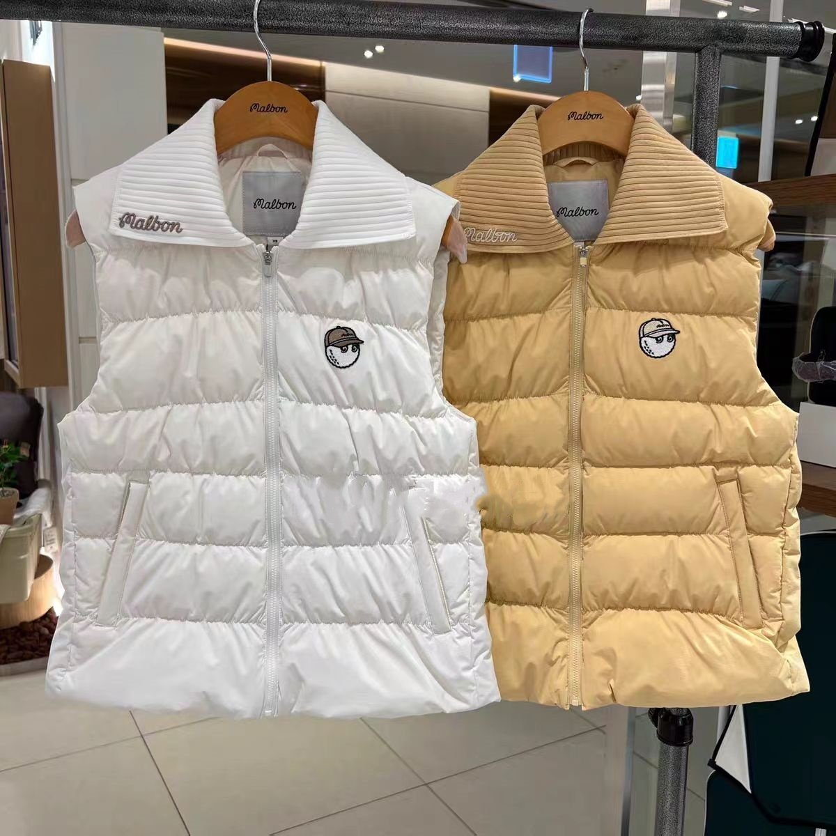 高尔夫服装女士25秋冬新款字标翻领棉马甲背心外套保暖舒适百搭,淘宝优惠券,粉丝福利购,淘宝优惠卷