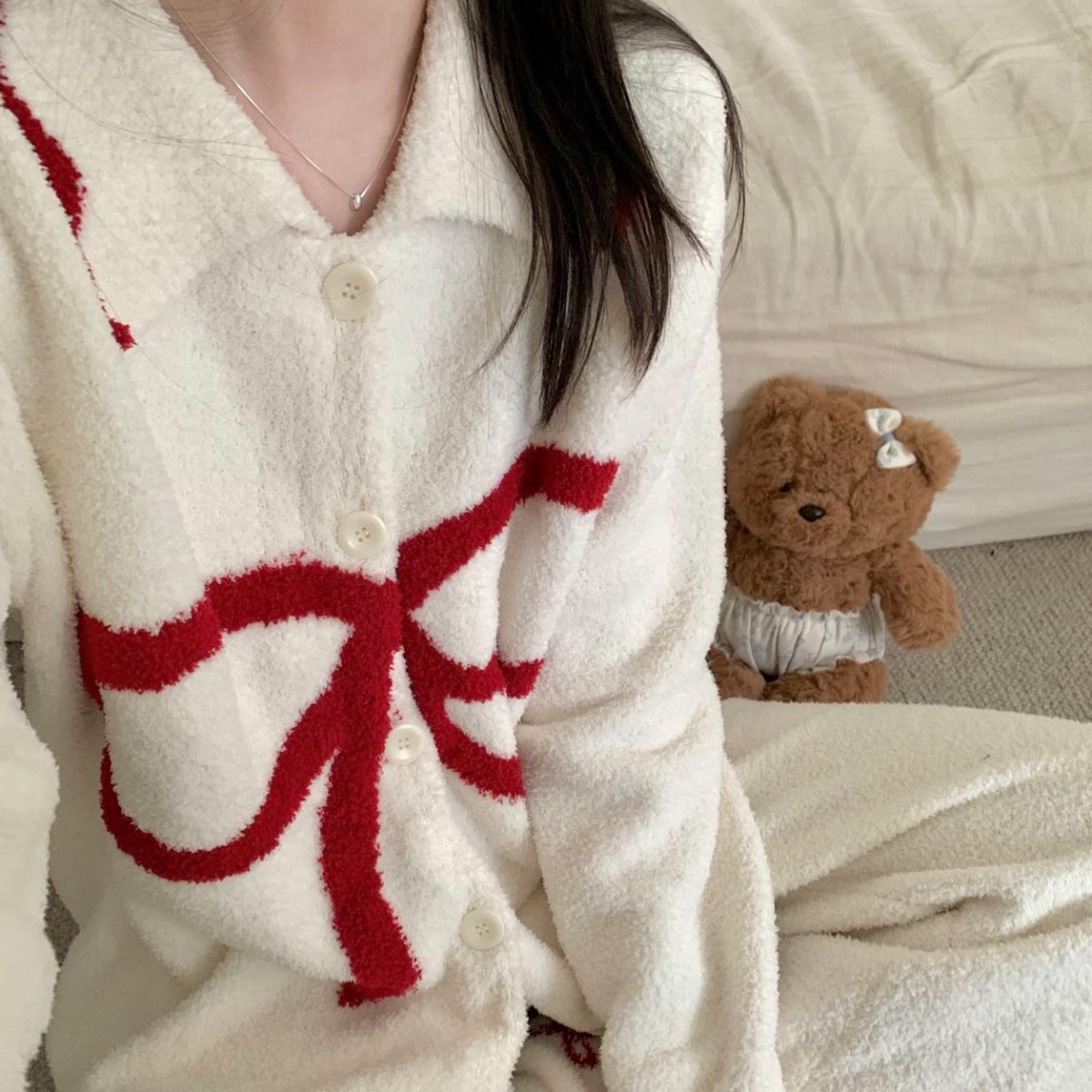 TOMORROW-红丝带韩系红白蝴蝶结翻领居家半边绒上衣+裤子睡衣套装,淘宝优惠券,粉丝福利购,淘宝优惠卷