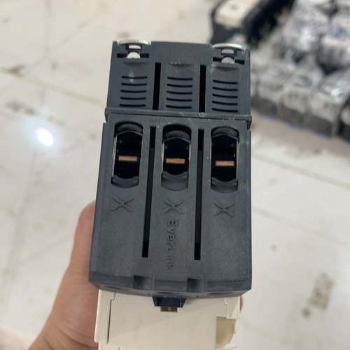 可维修开关GV3P65 48-65A  4台   130 - 图0