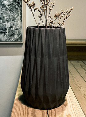 陶瓷花瓶高级感厂家批发轻奢创意复古装饰摆件北欧ins风工艺术品