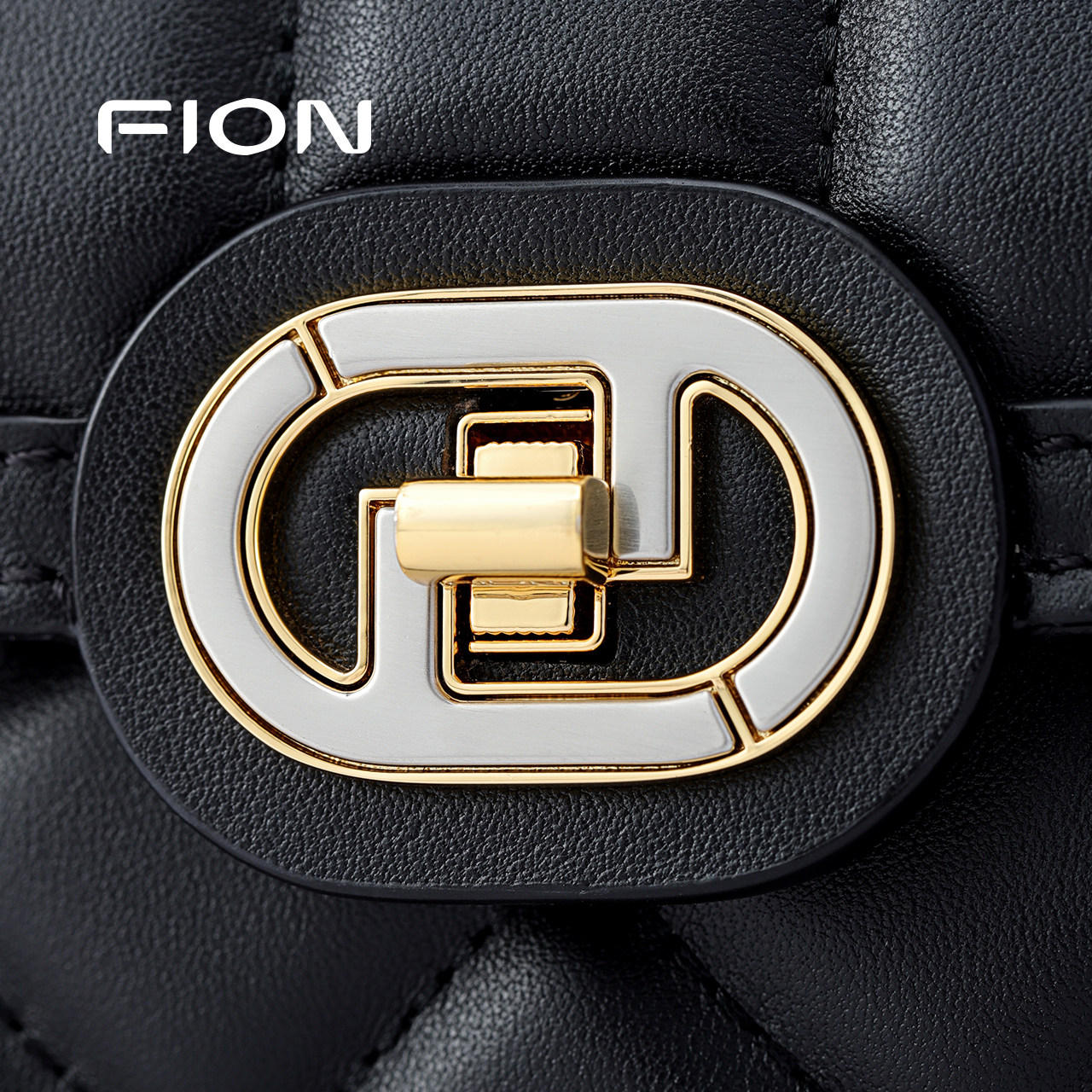 Fion/菲安妮女包格纹小方包链条包新款轻奢单肩斜挎包真皮腋下包,淘宝优惠券,粉丝福利购,淘宝优惠卷