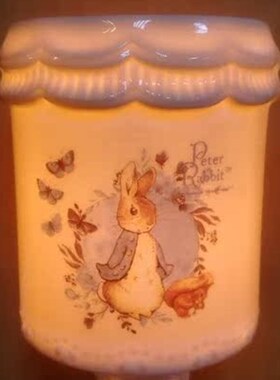 英国彼得兔陶瓷半圆精油灯/t夜灯/薰香灯(蝴蝶蓝) 居家 布置 摆饰