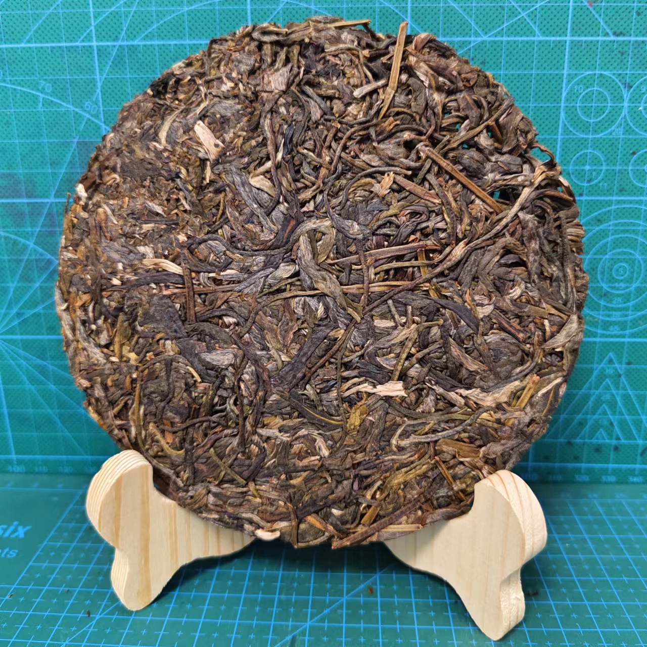 临沧白莺山老树茶箐手撕饼100克纯手工临沧茶高香高甜普洱茶生茶-图1