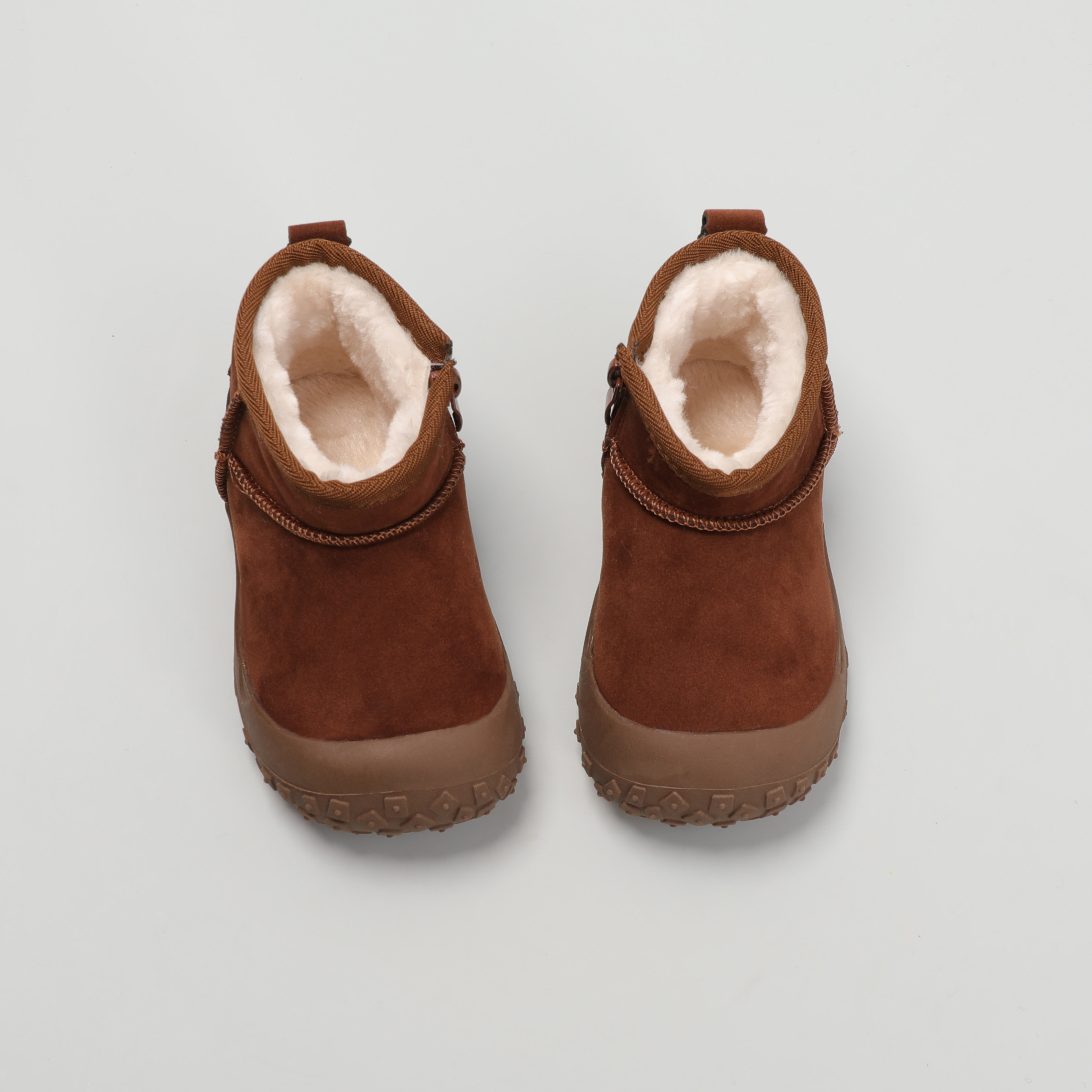 秋冬女童短筒雪地靴儿童加绒保暖棉靴软底防滑2025新款英伦风短靴,淘宝优惠券,粉丝福利购,淘宝优惠卷