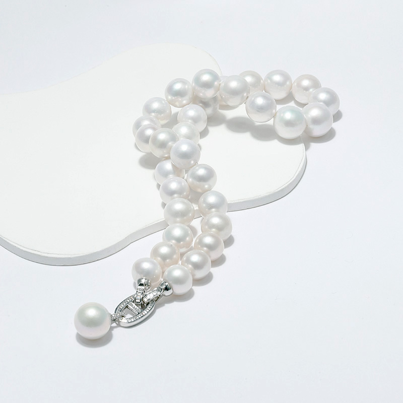  天猫国际自营时尚范项链