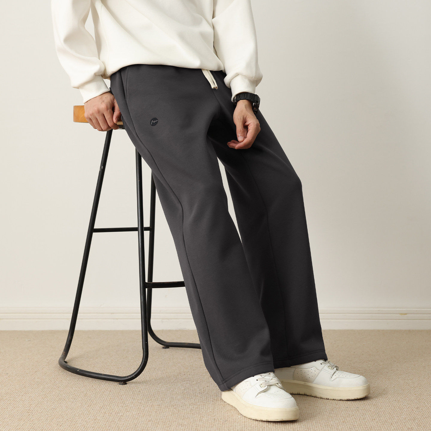 冬季加绒加厚宽松卫裤男2025新款直筒垂感松紧腰刺绣运动裤,淘宝优惠券,粉丝福利购,淘宝优惠卷