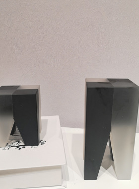 现代样板房磨砂水晶凳子摆件创意软装样品屋展示中心客厅电视Z柜