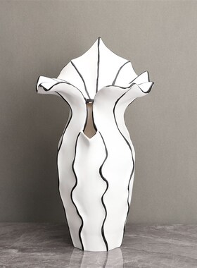 现代简约百合花器花插样板房y售楼部卧室书房客厅桌面玄关饰品