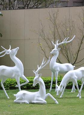 玻璃钢梅花鹿雕塑园林景观装饰品售楼部户外草坪美陈婚庆白鹿摆件