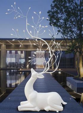 不锈钢梅花鹿镂空雕塑园林景观酒店大堂艺术装置户外麋鹿动物摆件