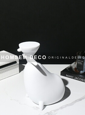 简约现代轻奢创意卡通摆件样板房间售楼处软装饰S品家居客厅电视