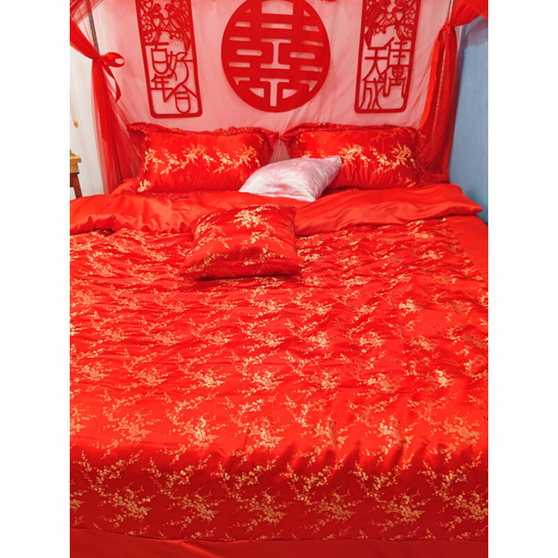 婚庆四件套红色龙凤喜丝绸缎被套四件套结婚复古中式结婚床上用品