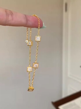 复古方形金色镶钻点缀小方糖手链
