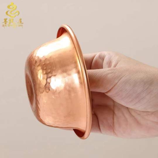 Ethnic style hand-beaten water supply bowl red copper embossed hammered pattern Nepalese household blessing water cup