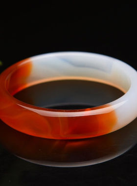 极速顶妃红玛瑙手镯女款玉镯v子半红白玉髓女士手镯内径54-56MM