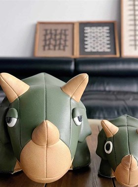 玩宠 恐龙系列  三角龙手工皮质创意装饰摆件儿U童礼物安抚公仔