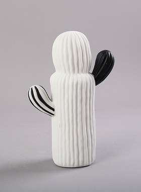 现代北欧风格样板间软装饰品v家居卧室床头柜工艺品创意仙人掌植