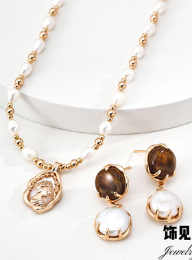 宫廷复古风女王头像母贝项链轻奢小众高级感锁骨链气质时髦颈饰品