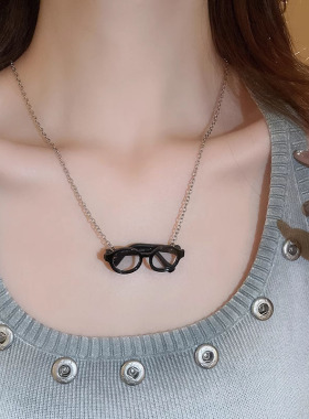 迷你眼镜项链女款2025新款高级感