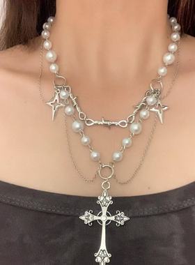 甜酷多层叠戴珍珠十字架项链