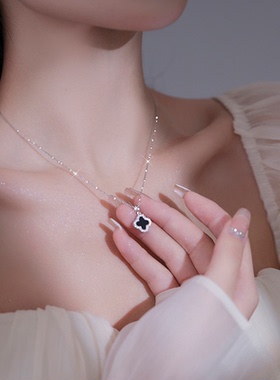 幸运四叶草秋冬轻奢锁骨链