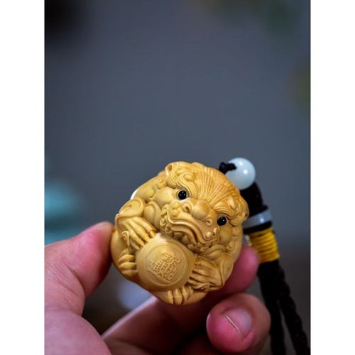 黄杨木手把件小叶黄杨木雕刻随身盘玩貔貅抱球O手把件男士文玩貔 - 图1