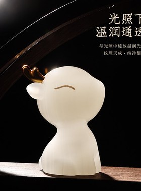 天然玉石招财鹿摆件创意酒柜装饰C品客厅办公桌面家居送男女友礼