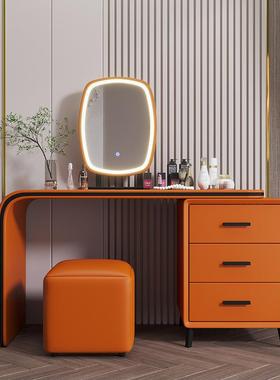 轻奢梳妆台奶油风网红卧室皮质现代简约化妆桌收纳斗柜一体化妆台