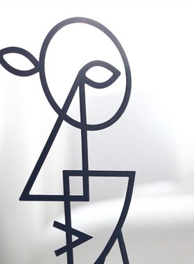 现Z0334e2-3代艺客术创意铁艺条黑色线五官摆件样房售楼板部书房