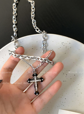 极速钛钢双层拼接十字架卫衣链女款t恤项链inPs嘻哈风锁骨链潮甜