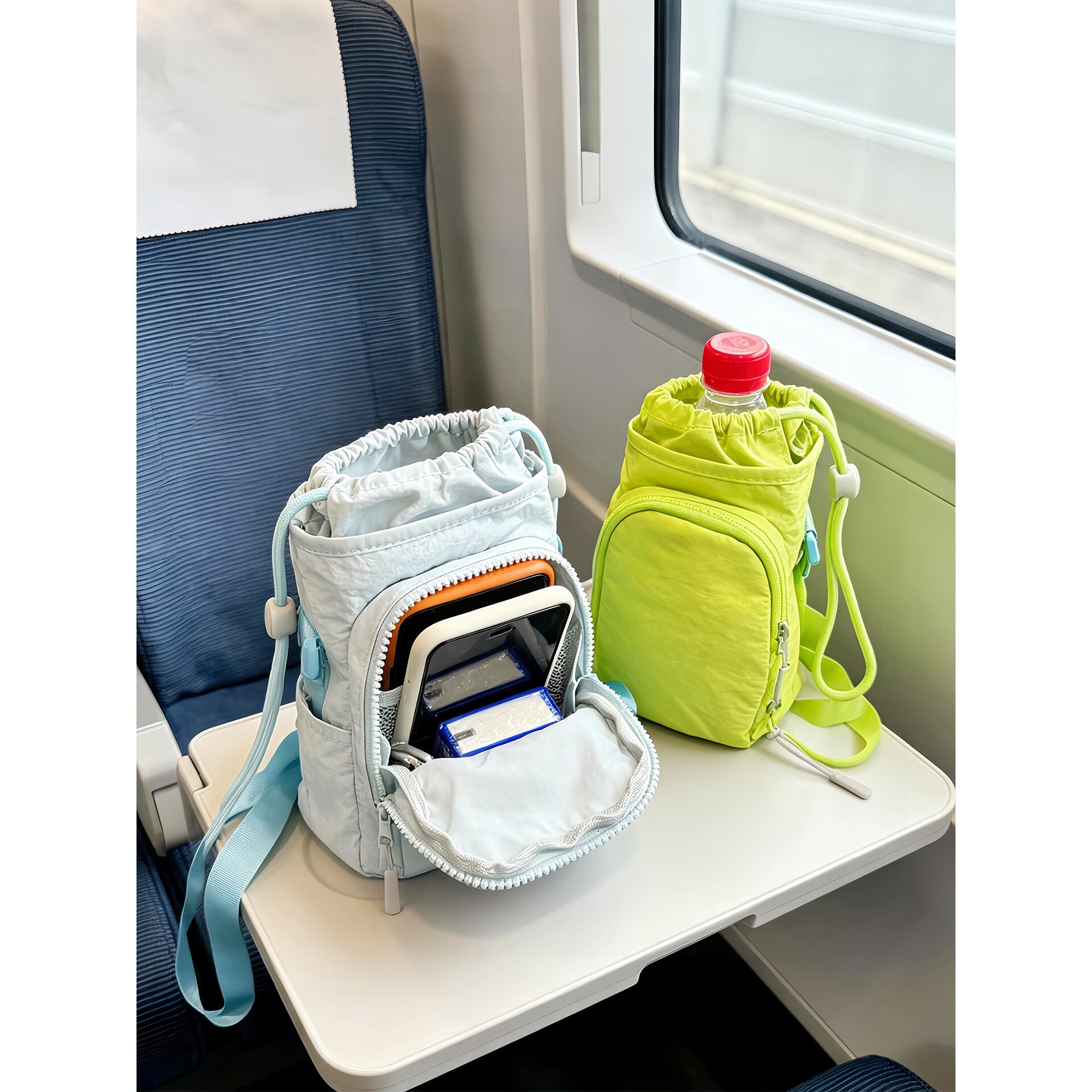 Outdoor travel water bottle bag, multi-compartment portable lightweight cross-body bag, multi-functional adult lightweight sports mobile phone bag