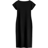 Черное летнее длинное приталенное платье, длинная юбка, короткий рукав