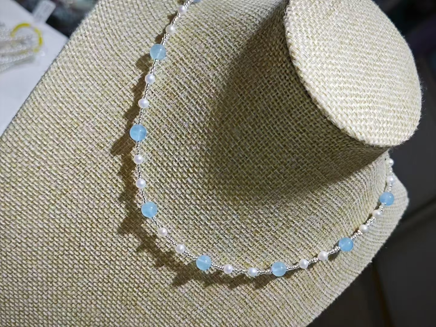 广西北海天然珍珠海蓝宝+小米珠间隔小水晶渐变微笑链显白大气 - 图1