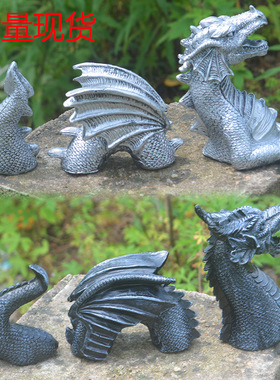 极速Resin decorative ornaments, black and whiQte three secti