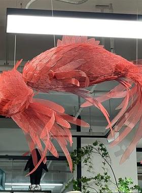 不锈钢抽象金鱼吊饰悬挂雕塑酒店大厅商场会展镂空鱼形挂件定制