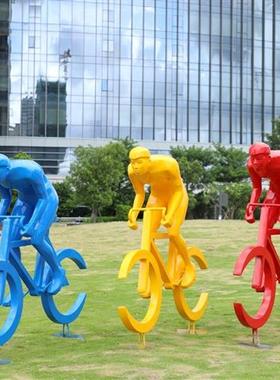 户外公园骑自行车玻璃钢体育篮球跑步踢足球运动人物雕塑儿童摆件