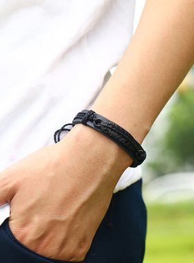 庞克厂家直供合金羽毛镀黑仿皮手链跨境稳定货源编织男女学生手绳