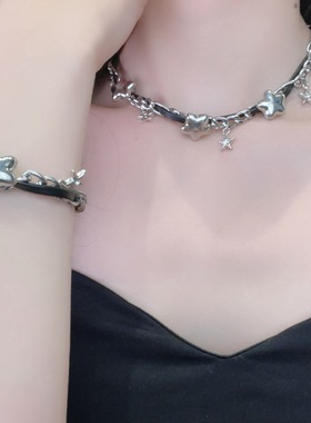 甜酷小众设计感拼接锁骨链y2k星星配饰锁骨链个性潮流颈链choker