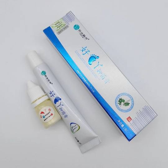Yifu Yijia herbal herbal cream is good for feet, white feet, itchy feet, athlete's foot, rotten feet, antibacterial