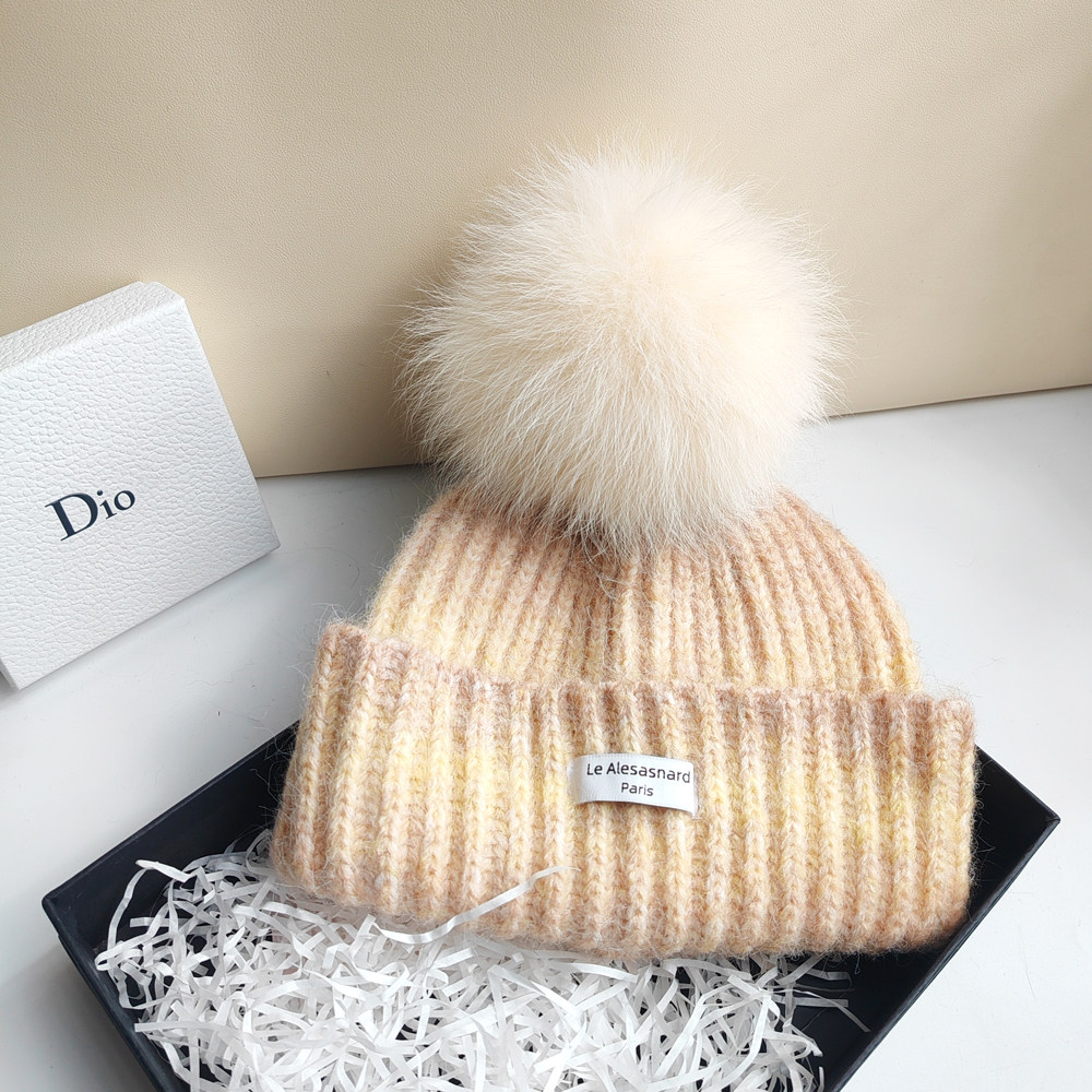 冰岛渐变糖果色羊毛混纺针织帽女秋冬保暖护耳显小脸狐狸毛球帽潮,淘宝优惠券,粉丝福利购,淘宝优惠卷