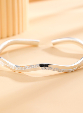 新真足银999.9波浪星河手环女