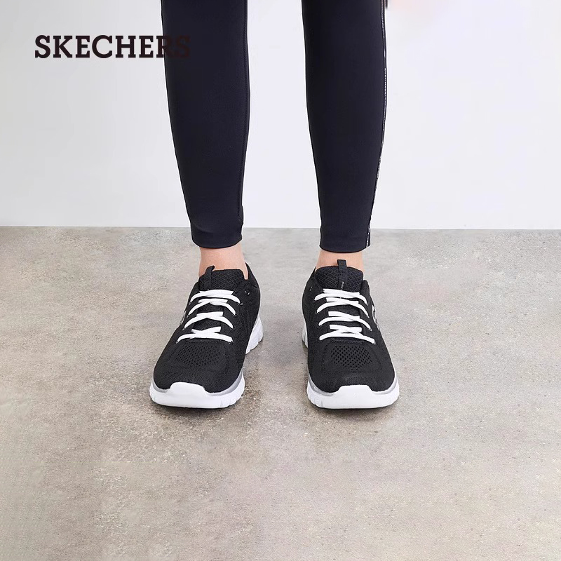 Skechers斯凯奇春夏黑色运动鞋女鞋轻便休闲鞋简约缓震舒适跑步鞋 - 图0