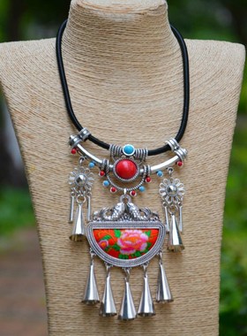 极速民族风新款苗银刺绣项链复古红色项圈舞蹈P演出配饰长款吊坠