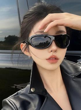 高级感墨镜女时髦辣妹风2024年新款窄框骑行眼镜开车太阳镜凹造型