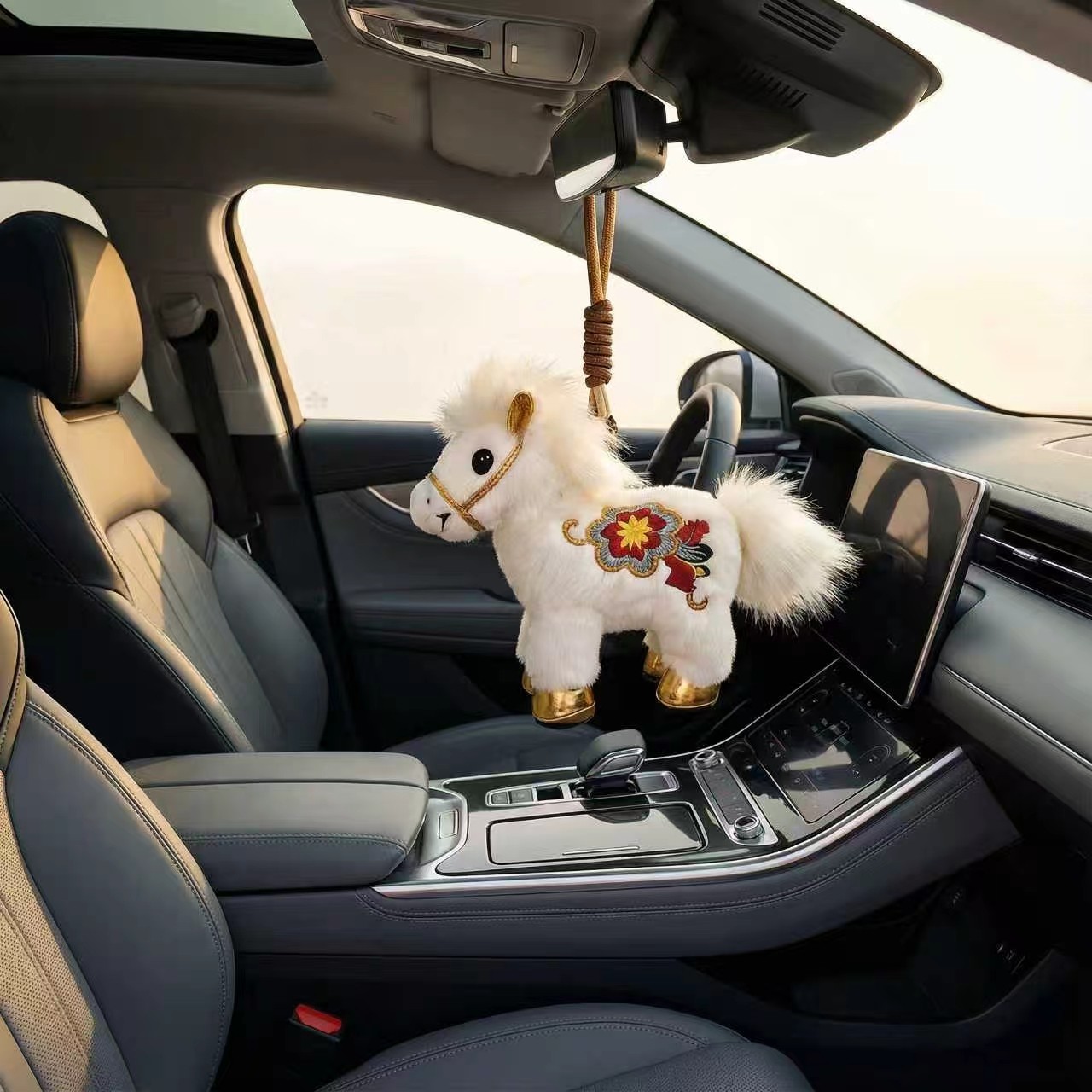 小红书同款马年生肖毛绒娃娃创意高颜值包包挂件福气满满装饰礼物,淘宝优惠券,粉丝福利购,淘宝优惠卷