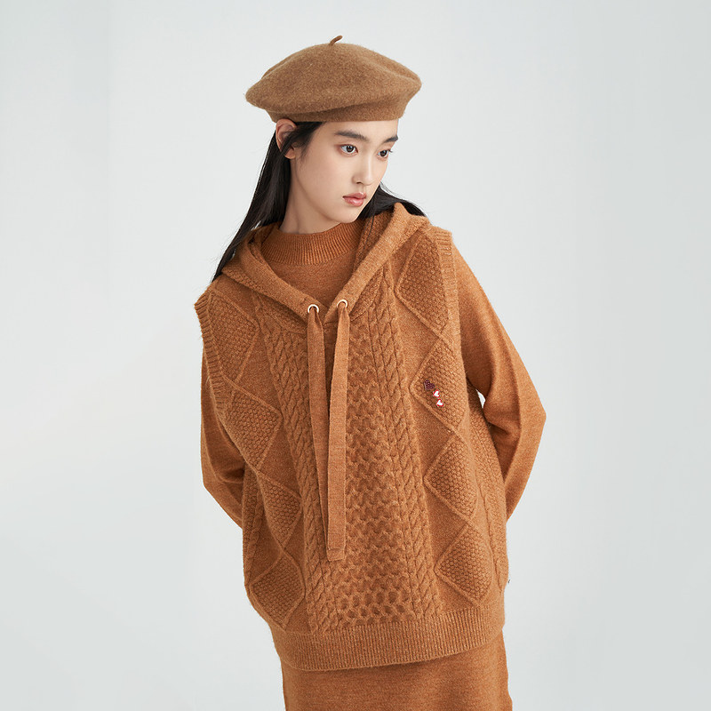 【商场同款】茵曼百搭新款连帽连衣裙 茵曼一零一度毛衣