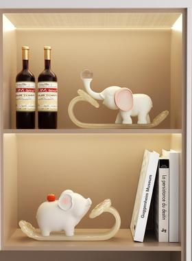 客厅转运旺宅酒柜装饰摆件高级感博古架电视柜软装办公室乔迁礼物